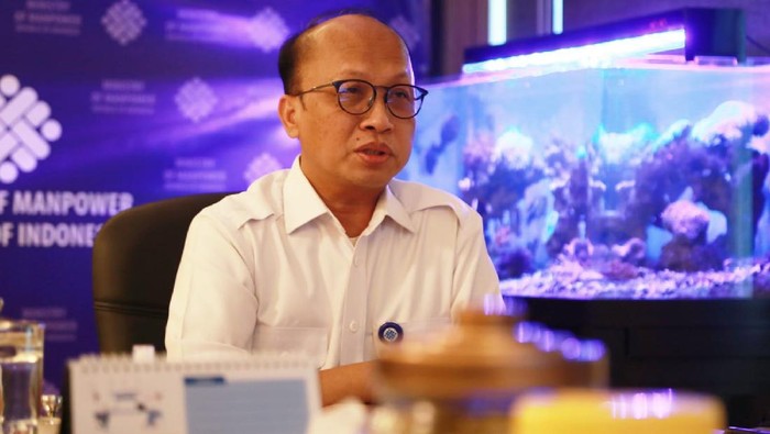 Sekjen Kemnaker Anwar Sanusi
