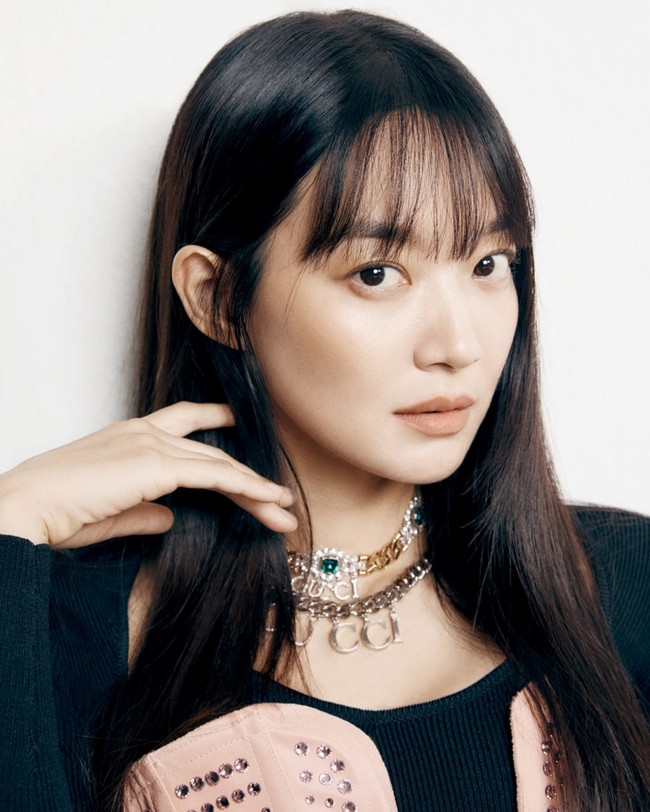 Hari ini (11/11/2021), Gucci mengumumkan Shin Min Ah sebagai global ambassador terbarunya. Namanya diumumkan setelah bintang Squid Game, Lee Jung Jae. Foto: dok. Gucci
