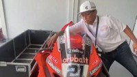 Soktak aksi itu mengundang reaksi keras. Direktur Sport Ducati Corse, Paolo Ciabatti, marah dan tak terima atas insiden tersebut. Foto: dok.Instagram