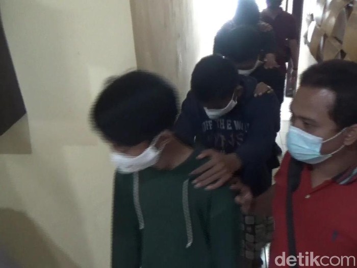 5 pelajar di Purwakarta diamankan polisi gegara bawa celurit untuk tawuran