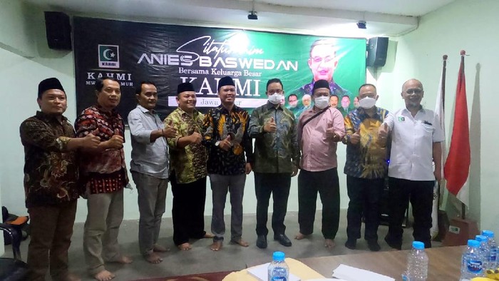 Anies Baswedan berkunjung ke KAHMI Jatim untuk bersilaturahmi
