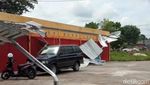 Atap Kios di Sumsel Roboh Gegara Helikopter Terbang Rendah