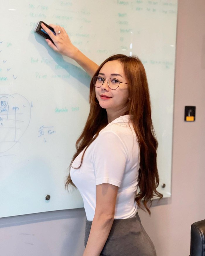 Aura Kasih Aura Kasih