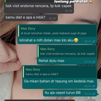 Isi chat awal mula pendekatan Nella Kharisma dan Dory Harsa ternyata membahas soal diet. Tak disangka dari awal pembahasan soal diet di WhatsApp itu kemudian jadi terus berlanjut hingga sampai ke jenjang pernikahan. Foto: Instagram/@nellakharisma