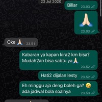 Begini isi chat awal mula pendekatan Rizky Billar dan Lesty Kejora. Terlihat Rizky Billar yang memulai pembicaraan di WhatsApp terlebih dahulu. Saat itu Lesty tampak hanya membalas singkat dan seadanya. Namun tak menyerah begitu saja, Billar tetap berusaha hingga kini terbukti keduanya telah menikah dan tengah menantikan kehadiran anak pertamanya. Foto: Instagram/@rizkybillar