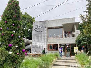 Nyantai di Coffee Shop Kece di Depok, Cicip Udon Tek Tek dan Es Kopi Susu