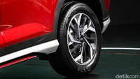 Kalau dari segi harga, Hyundai Creta dijual mulai dari Rp 279 juta hingga Rp 399 juta. Sedangkan Honda HR-V 1.5L saat ini dijual mulai dari Rp 294,7 juta - Rp 344,6 juta. 