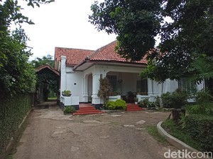 Tempo Dulu, Rumah Ini Jadi Tempat Nongkrong Hits Warga Depok