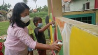 Herbalife Nutrition melalui Herbalife Nutrition Foundation (HNF) bekerjasama dengan Habitat for Humanity Indonesia memperpanjang komitmen dukungan terhadap pembangunan fasilitas sanitasi sehat dan edukasi kesehatan sebesar US$100,000 atau setara dengan Rp 1,4 miliar untuk setahun kedepan.