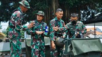 Prajurit Yonzipur 10 Kostrad melaksanakan latihan drill taktis dan drill teknis.