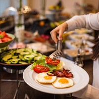 Skip Sarapan Vs Skip Makan Malam, Mana Lebih Efektif Menurunkan Berat Badan?