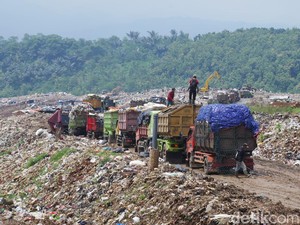 Pembuangan Sampah ke TPA Sarimukti Bandung Barat Masih Terhambat