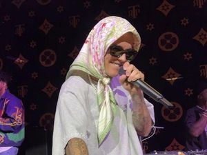 Justin Bieber Gas Lanjutkan Konser Usai Pulih dari Sindrom Ramsay Hunt