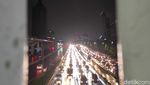 Potret Kemacetan di Tol Dalkot Arah Cawang Usai Hujan Deras