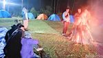 Seru-seruan Kemping di Curug Gunung Putri yang Cantik