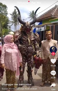 Viral Pengantin Bawa Arak arakan Monster Tamu Bukan Auto Mundur