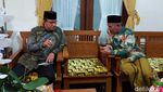 Kunjungi Ketua PWNU Jatim, Anies Disebut Calon Presiden