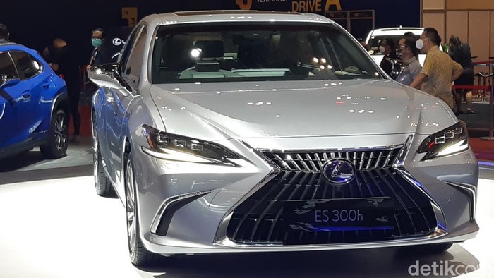 Lexus ES 300 h