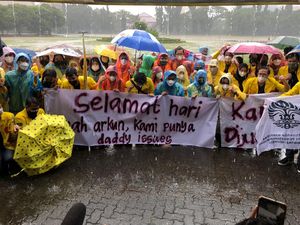 Ketua BEM UI Protes Statuta: Bila Rektor Tak Respons, Kami Bawa ke Jokowi