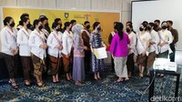 Selvi juga mengingatkan kepada para finalis agar fokus dengan tujuan saat mengikuti pemilihan Putra Putri Solo yakni menjadi duta wisata.