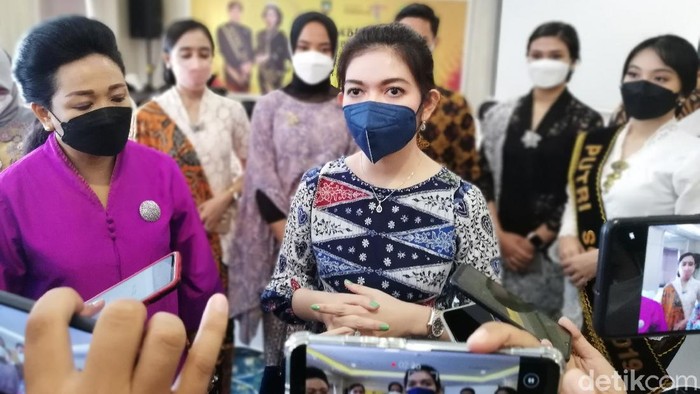 Selvi Ananda Beri Pembekalan Finalis Putra Putri Solo
