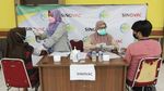 Momen Vaksinasi COVID-19 di Hari Kesehatan Nasional
