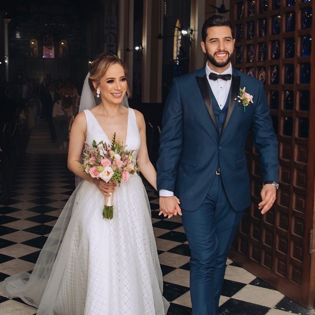 Begini potret Naidelyn saat menikahi pria pujaannya. Foto: Instagram @naidelynng