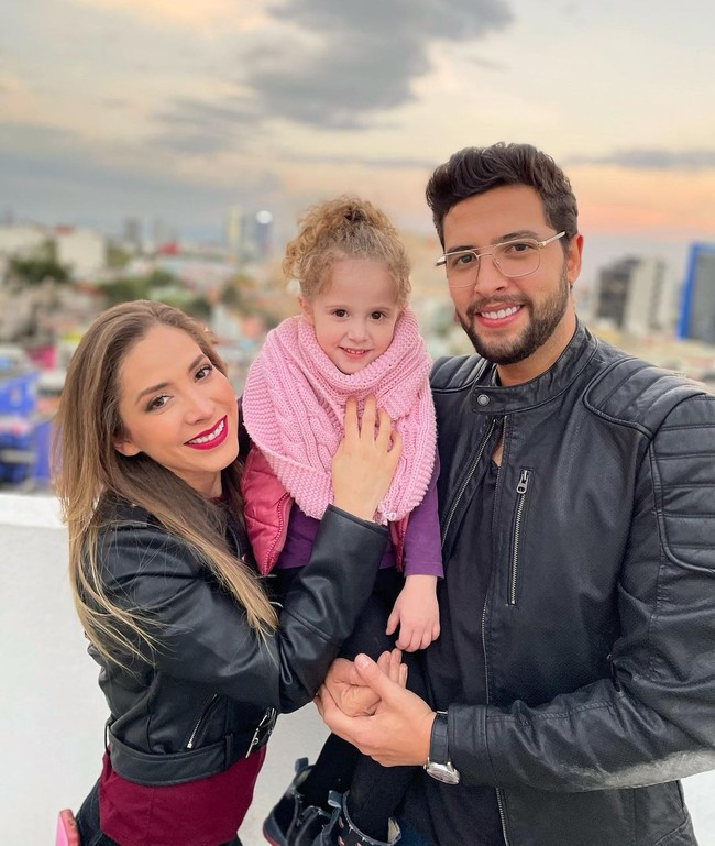 Naidylyn juga diketahui sudah memiliki anak. Ia kerap membagikan potret anak perempuannya yang cantik di media sosial. Foto: Instagram @naidelynng