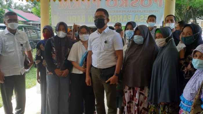 Petani sawit di Riau saat curhat ke KSP