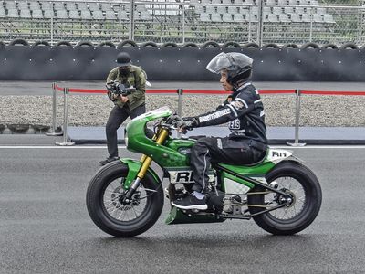 Ini Kawasaki W175 Kustom Jokowi yang Dipakai Ngegas di Mandalika