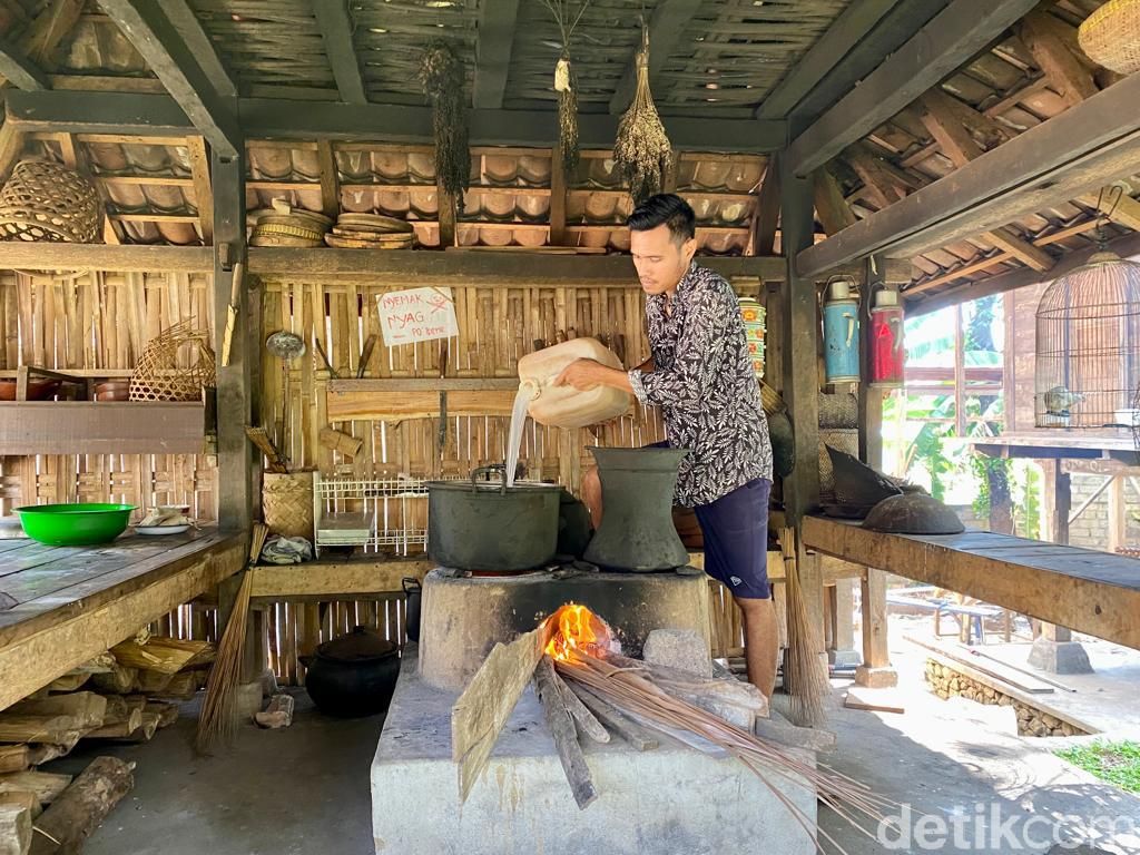 Begini Proses Pembuatan Juruh, Gula Merah khas Desa Les Bali
