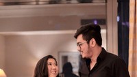 Kiki juga terbilang sering kulineran bareng sang pacar. Saat momen anniversary mereka menikmati segelas minuman. Selamat tanggal 27, ujar Kiky.  Foto: Instagram @kikysaputrii