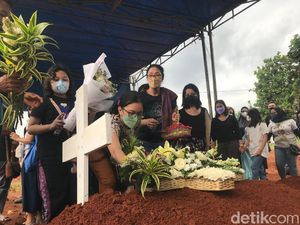 Istri Bantah Keluarga Tak Ada saat Rony Dozer Meninggal Dunia