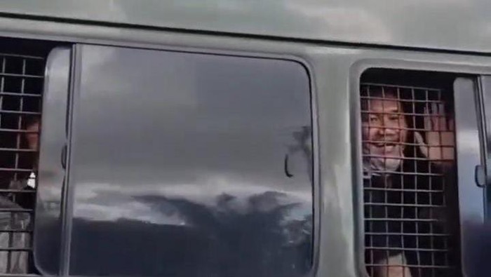 Screenshot video mobil tahanan tabrakan di Sergai (dok. Istimewa)