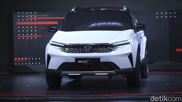 PT Honda Prospect Motor memperkenalkan mobil konsep terbaru di GIIAS 2021. Mobil konsep bernama SUV RS itu bakal menjadi penjegal Toyota Raize dan Daihatsu Rocky.