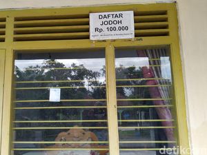 Tarif di Biro Jodoh Sanusi Hanya Rp 100 Ribu, Tapi Ada yang Kasih Motor
