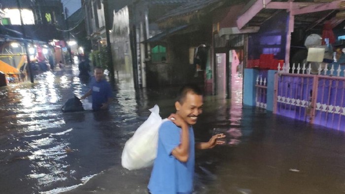 2 RT di Ciracas Jaktim Terendam Banjir