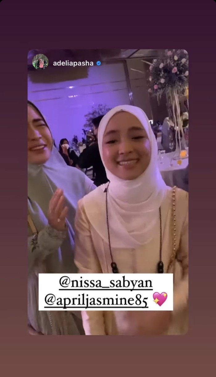 Ayus dan Nissa Sabyan Kompak Makan Bareng di Acara Ria Ricis Ayus dan Nissa Sabyan Kompak Makan Bareng di Acara Ria Ricis