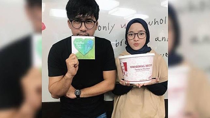 Ayus dan Nissa Sabyan Kompak Makan Bareng di Acara Ria Ricis
