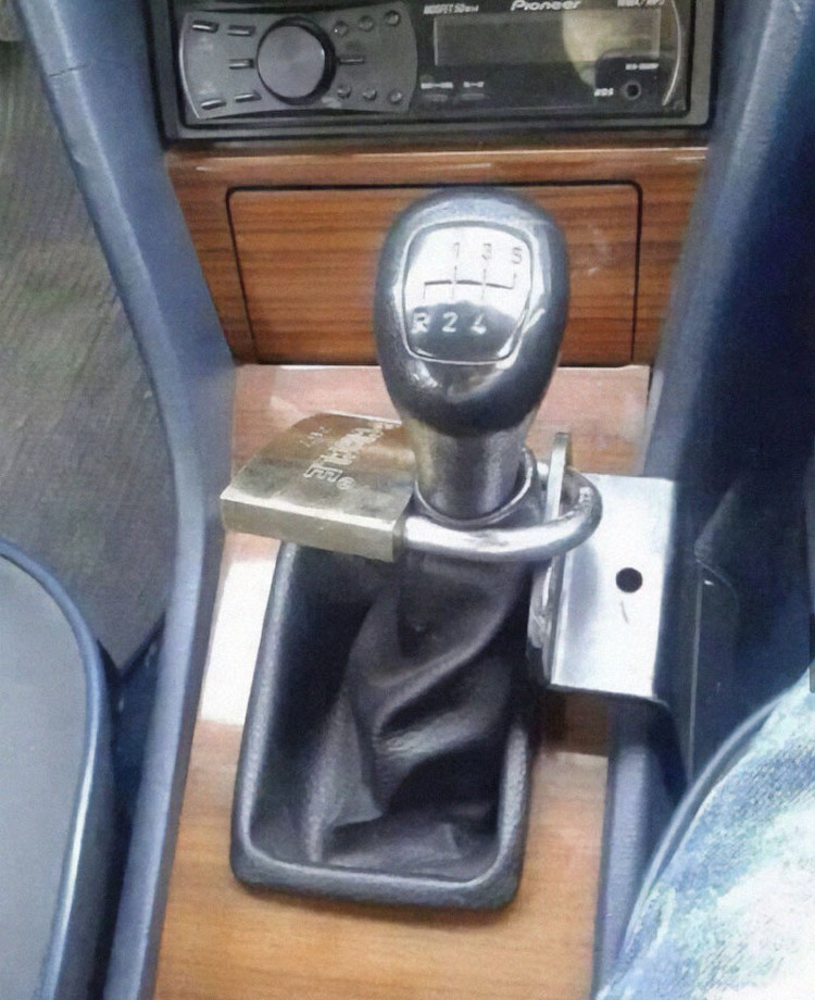 Foto solusi kocak untuk masalah modern