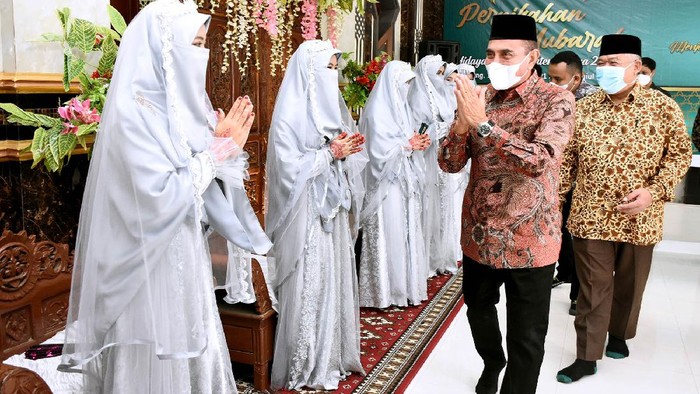 Gubsu Edy Rahmayadi saat menghadiri nikah massal di Deli Serdang (dok. Diskominfo Sumut)