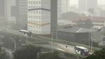 Jakarta Hujan Deras, Petir dan Geledek Bersahutan