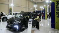 Roda empat berkapasitas silinder mesin antara 1.501 cc sampai 2.500 cc juga mendapat insentif PPnBM dari 25 hingga 50 persen.