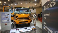 Mitsubishi Fuso telah berhasil menangkap perubahan ini dengan digitalisasi. Pertama, Mitsubishi Fuso telah memasang sistem telematikanya sendiri yang disebut Runner sejak tahun 2017. 