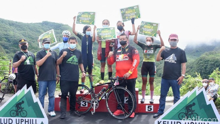 Banyak acara digelar Wali Kota Kediri Abdullah Abu Bakar untuk menggeliatkan perekonomian masyarakat. Termasuk Kelud Uphill Challenge 2021.