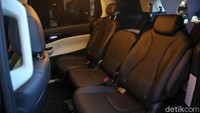 Mobil baru dari KIA ini bisa menampung 11 penumpang, alias 11- seater