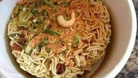Mie instan cup memang jadi solusi untuk makan hemat dan enak dj akhir bulan. Tetapi kalau dapat yang isinya seperti ini sih pasti kesal! Foto: Istimewa
