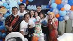 Momen Bahagia Ibunda Bibi Andriansyah Saat Kulineran Bareng Mendiang Vanessa Angel