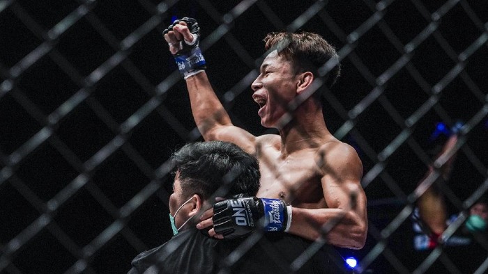 ONE Championship baru saja menuntaskan ONE: NEXTGEN II semalam. Duel utama dimenangkan oleh Rittewada Petchyindee.