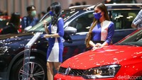 Meski kenakan masker, kehadiran para gadis cantik ini tetap dinanti.